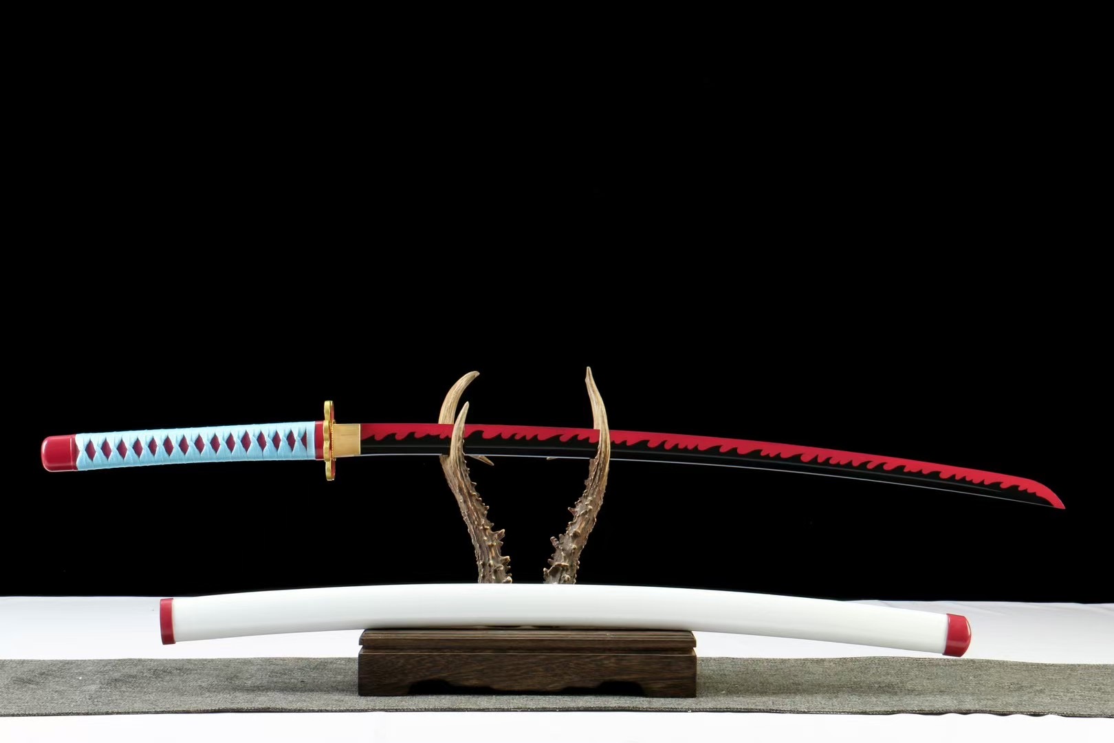 Demon Slayer: Mitsuri - Image 2